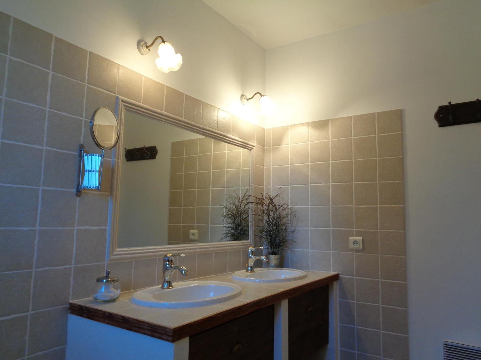 Clos Des Lavandes - Chambres Et Suites De Charme Climatisees-Luberon Lacoste  Exteriör bild